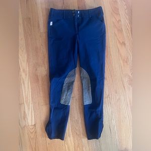 28 R Black and Blue. Mid rise. Front zip.